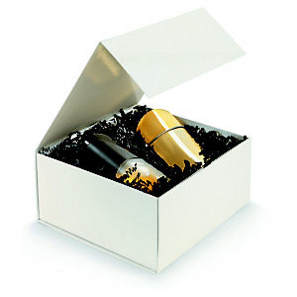 Boîte cadeau carton fermeture aimantée L.22,5 x l.22,5 x H.10,5 cm - Ivoire brillant