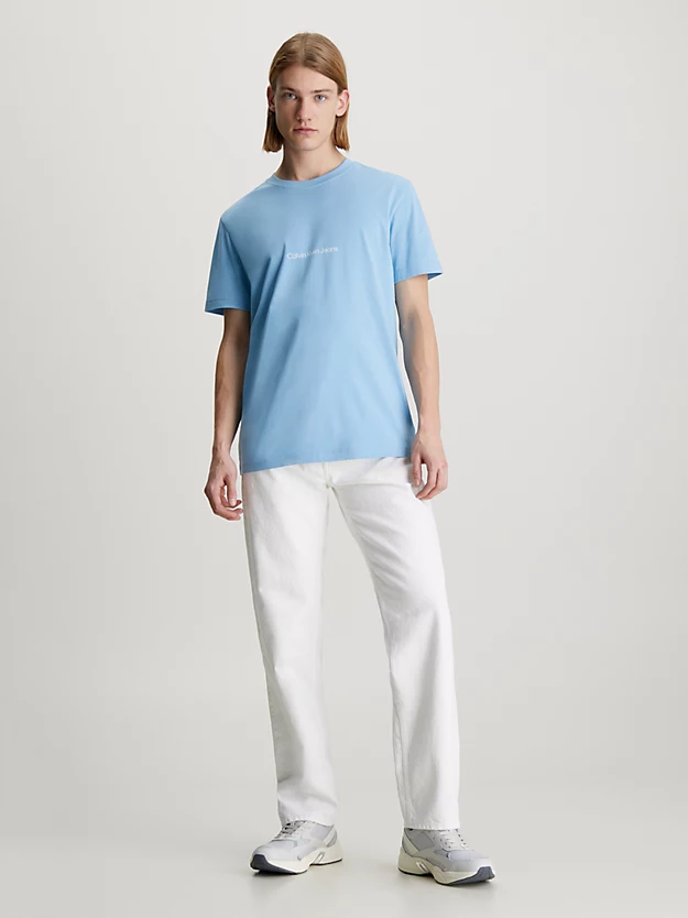 Camiseta com slogan e estampa nas costas