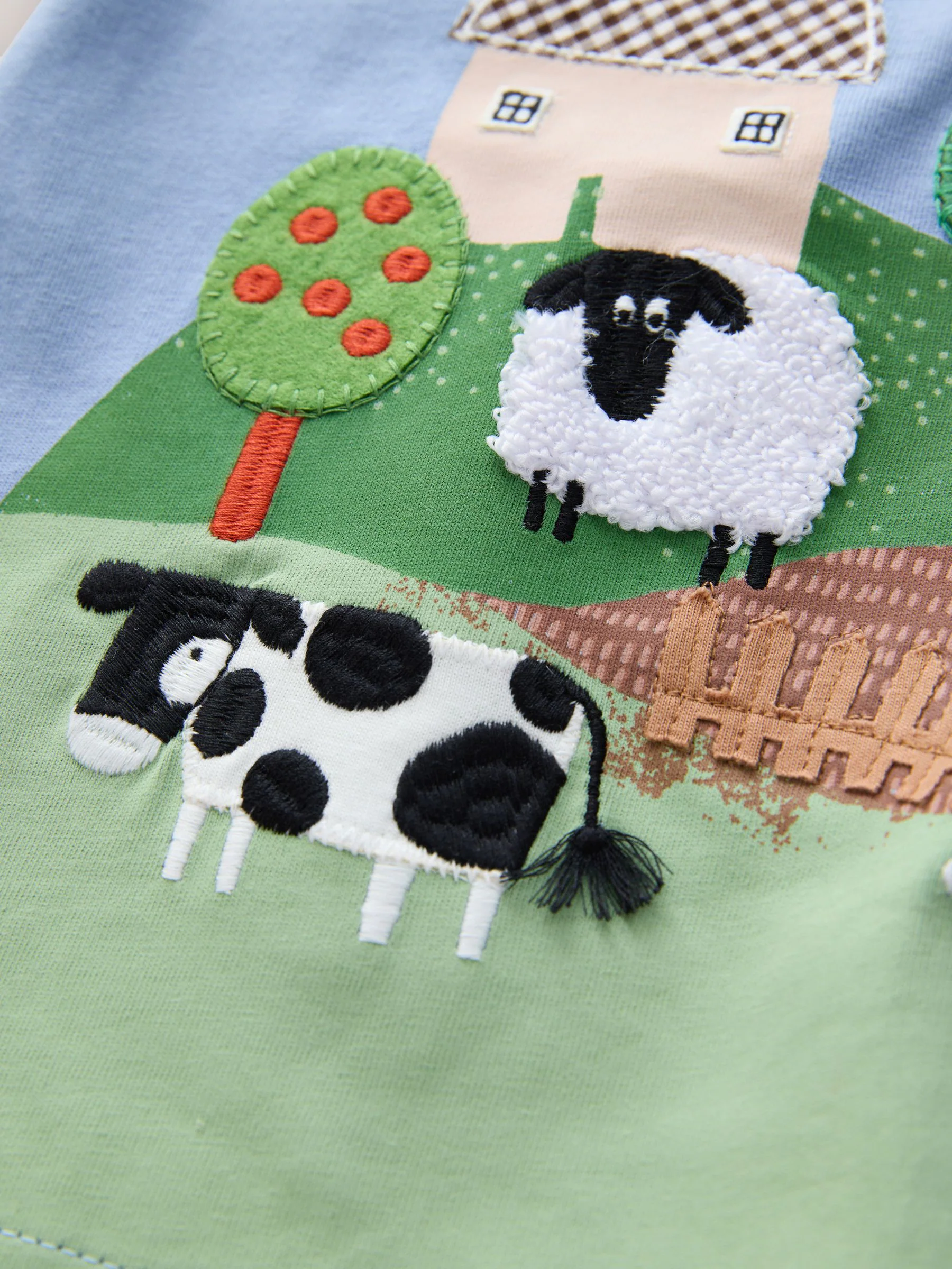 Green Farm Scene - T-shirt met applicatie en lange mouwen (3 mnd-7 jr)