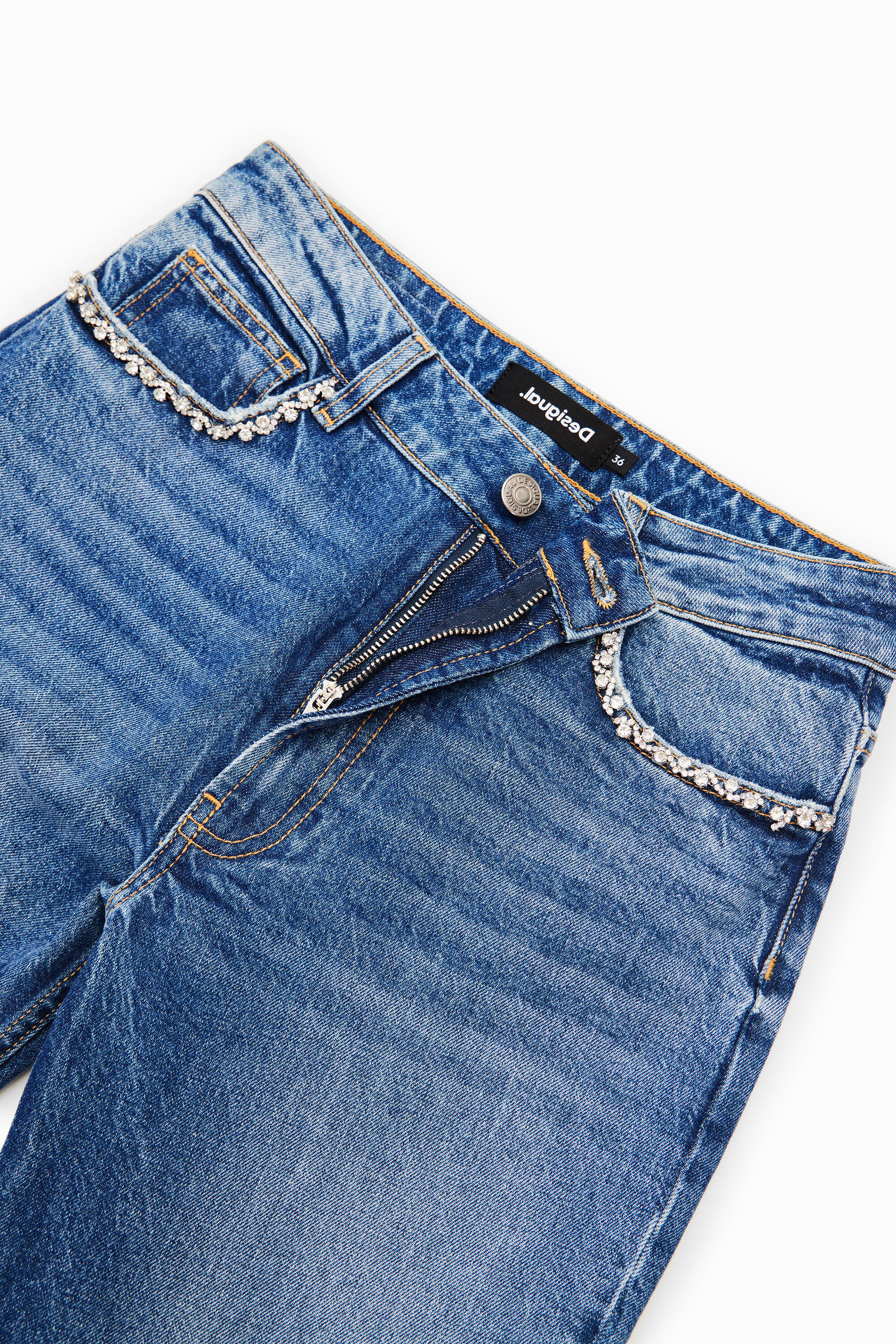 Jean droit détail strass