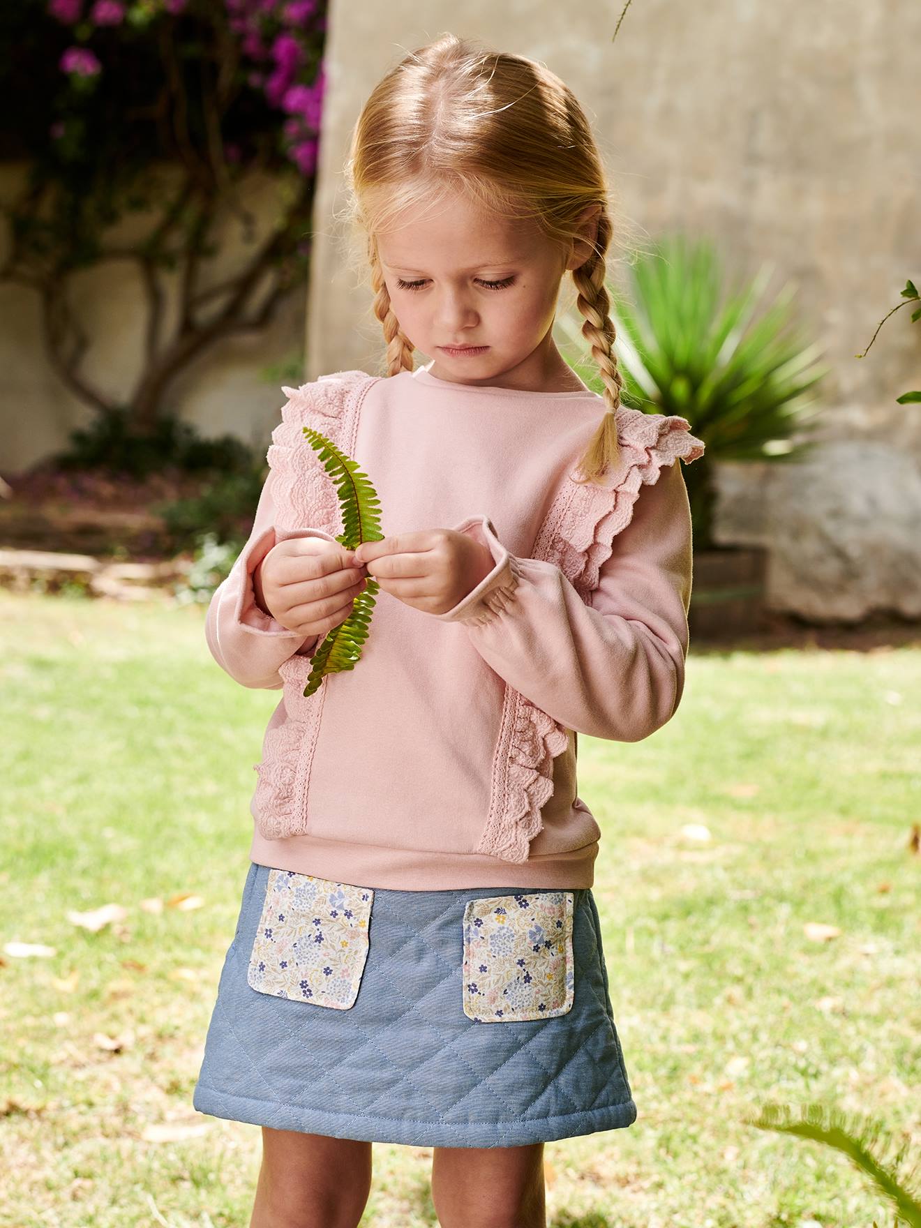Saia jeans com matelassê e bolsos com estampa floral para meninas, pedraria dupla