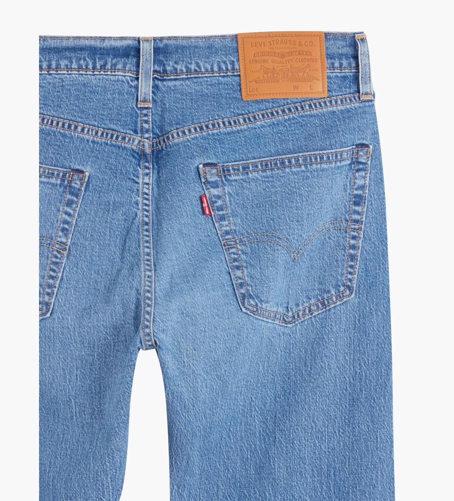 Calça jeans Levi's 502, usada, azul.
