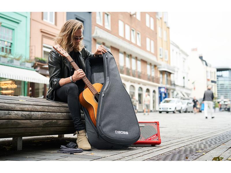 BOSS CB-AG10 für Westerngitarre Hochwertiger Gigbag für akustische Gitarren