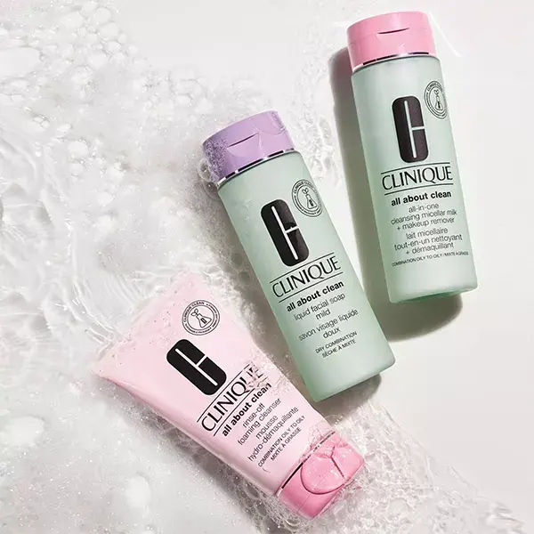 Clinique All About Clean Savon Visage Liquide Doux Peau Sèche à Mixte 200ml