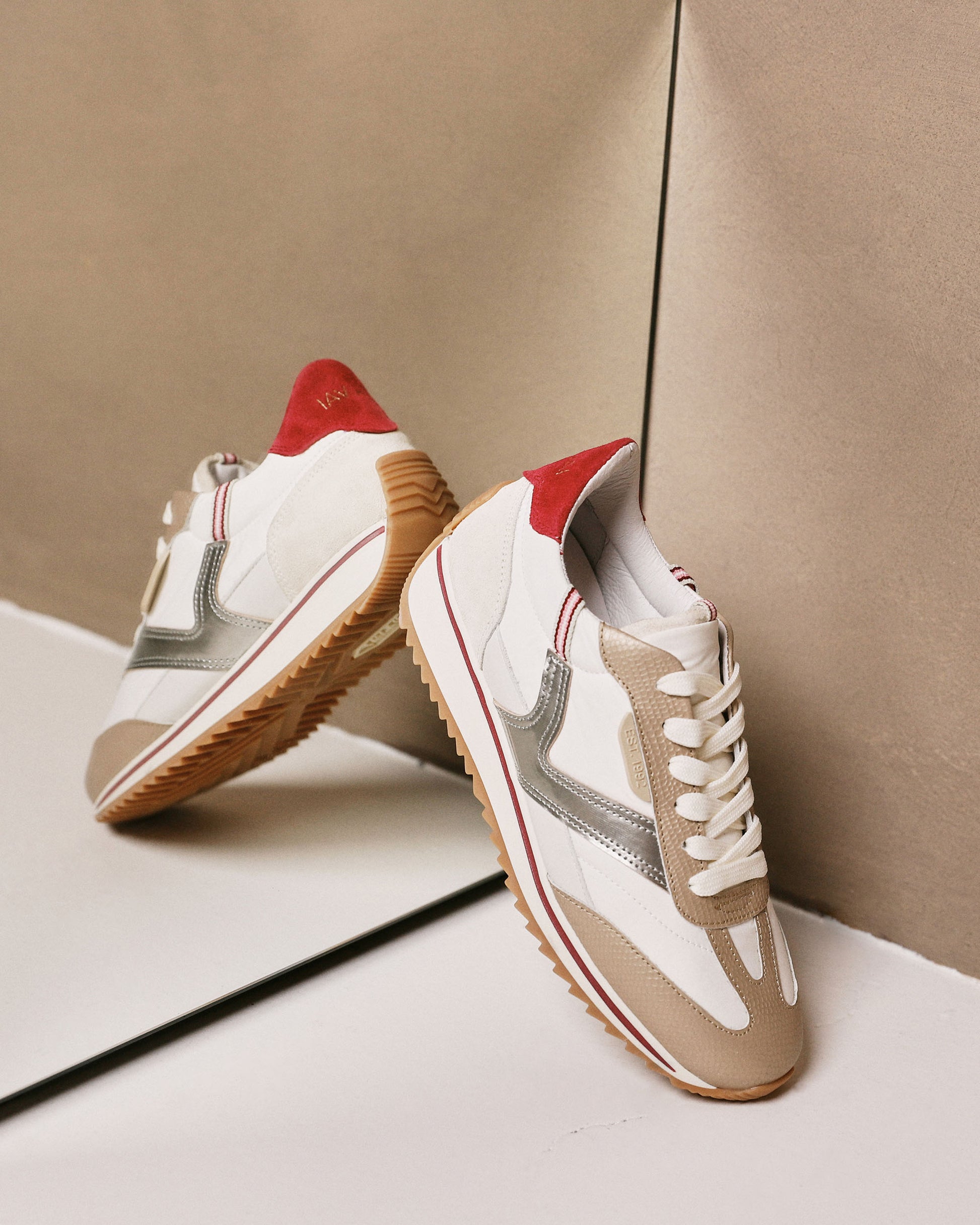 VIA VAI meerkleurige dames sneakers Mikki Ruby