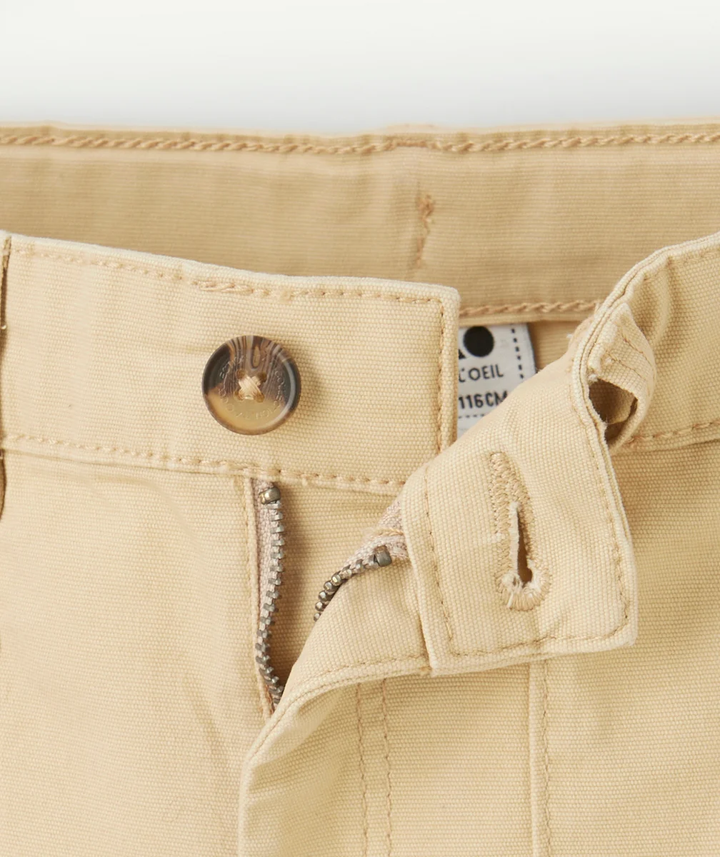 BERMUDA DROIT GARÇON BEIGE AVEC POCHES CARGO