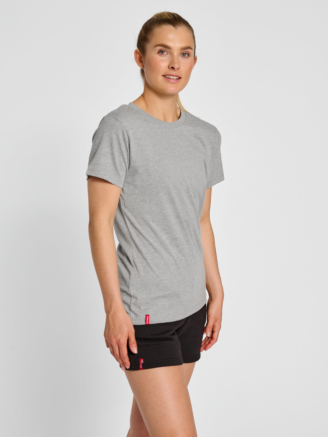 hmlRED HEAVY T-SHIRT S/S WOMAN