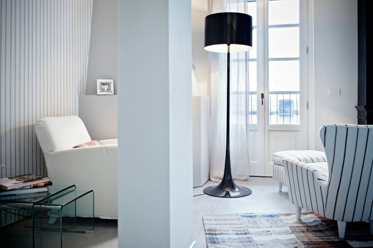 Flos Spun Light F vloerlamp zwart