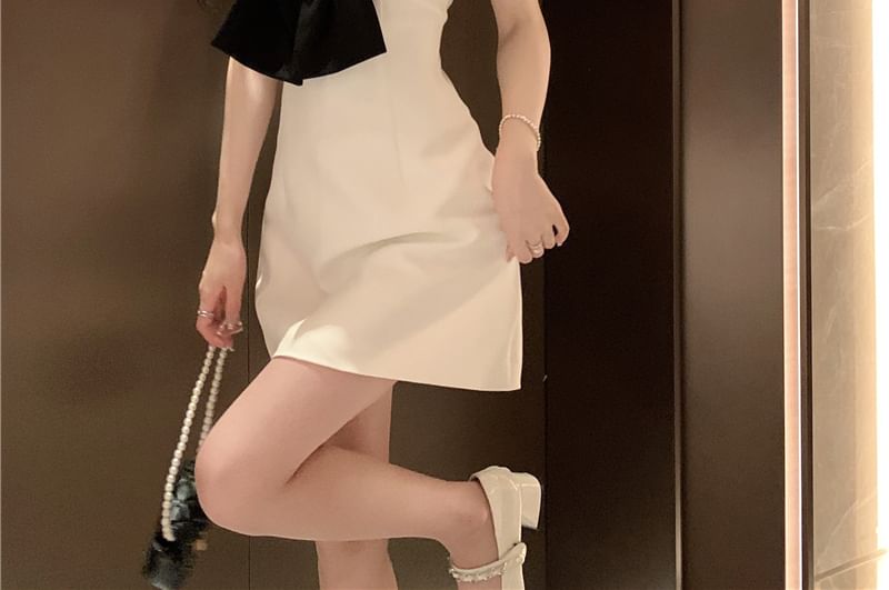 WOW!NITE - Off-Shoulder Two-Tone Mini A-lijn Jurk