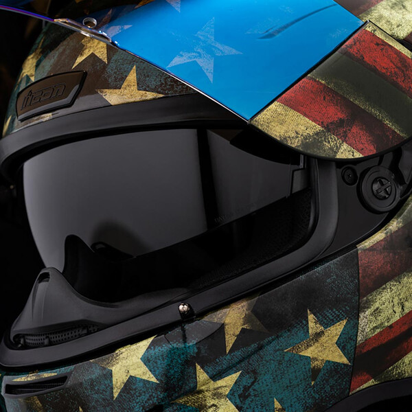 Icon - Casque Airform Old Glory™ Noir / Beige / Rouge / Bleu