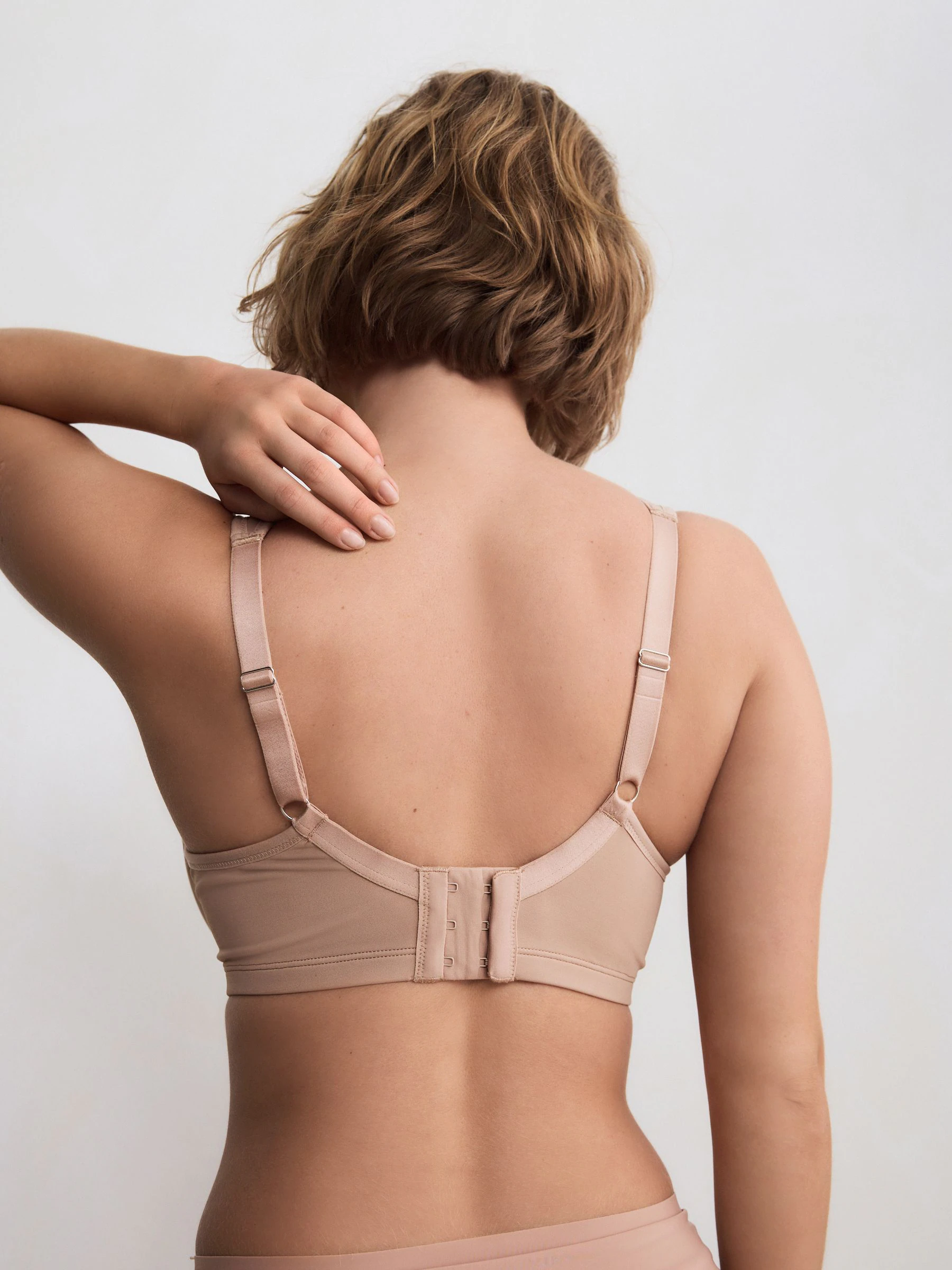 Praline nude - DD+ Supersoft Comfort Padded Strap Minimising Full Cup Bra