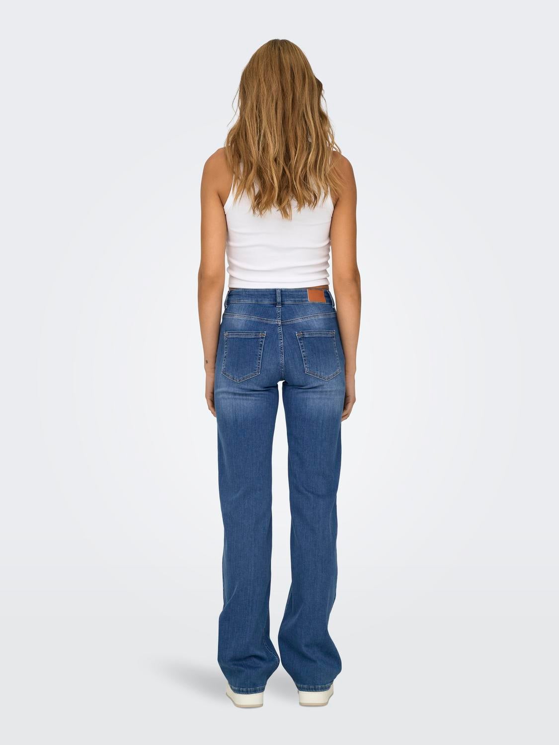 ONLBLUSH Mittlere Taille Gerade geschnitten Jeans Medium Blue Denim