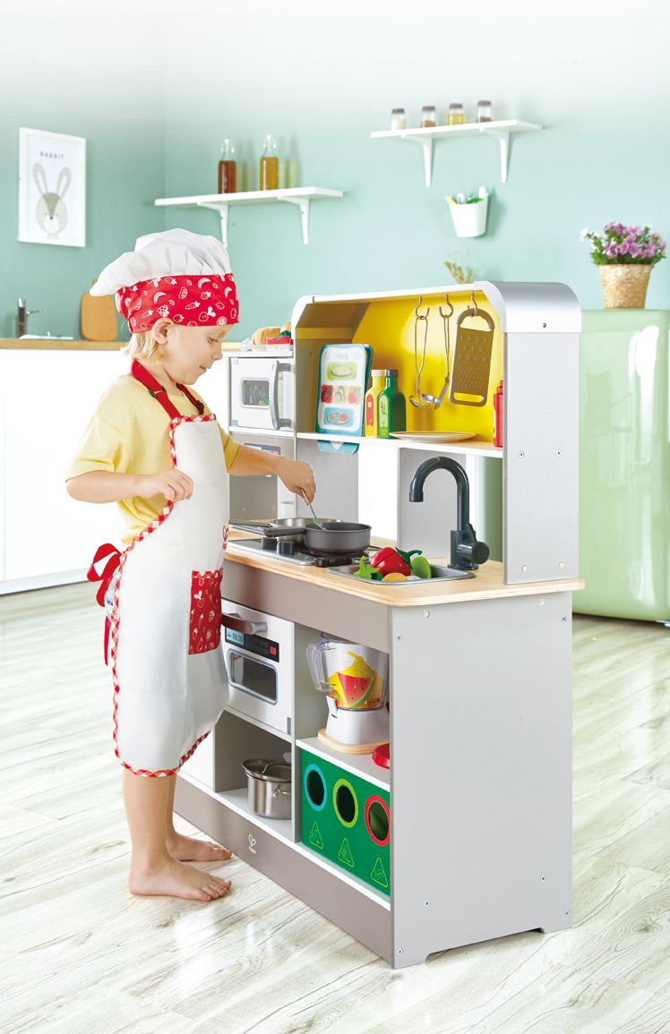 Hape Deluxe Spielküche mit Mikrowelle