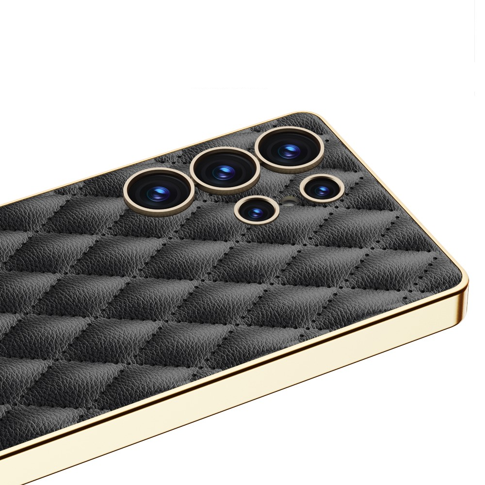 Samsung Galaxy S25 Ultra Leder Hardcase Hülle mit Galvanisiertem Rahmen   Kameraschutz Steppmuster - Schwarz / Gold