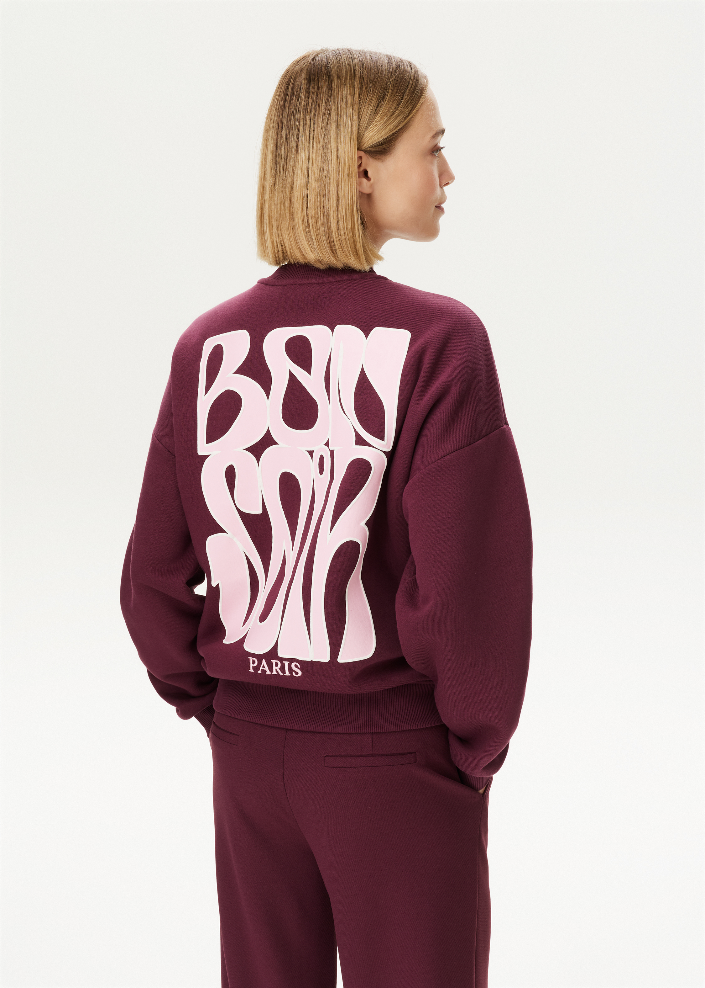 Sweater met borduurwerk
