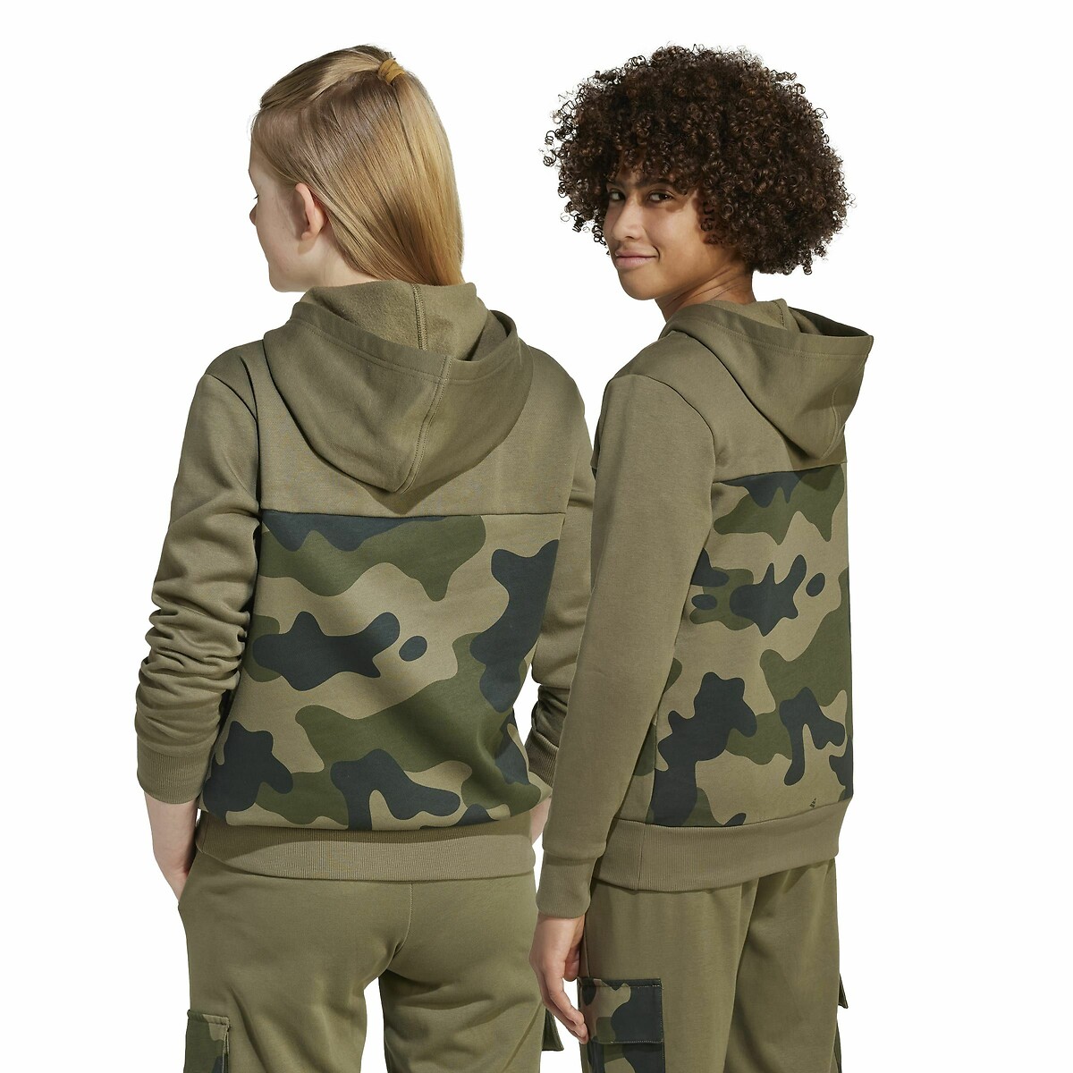 ROUPAS ESPORTIVAS ADIDAS<br>Moletom fechado em fleece escovado