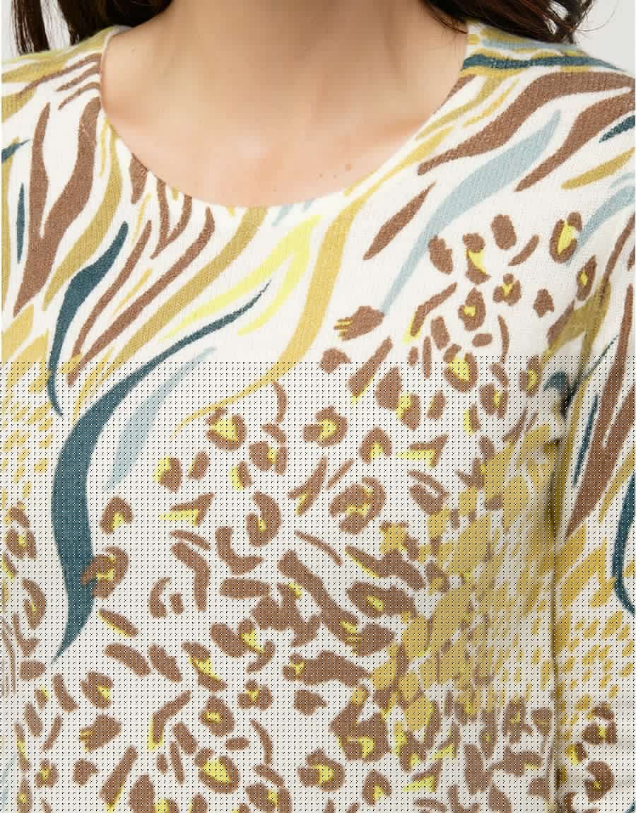 Pull blanc à motifs
