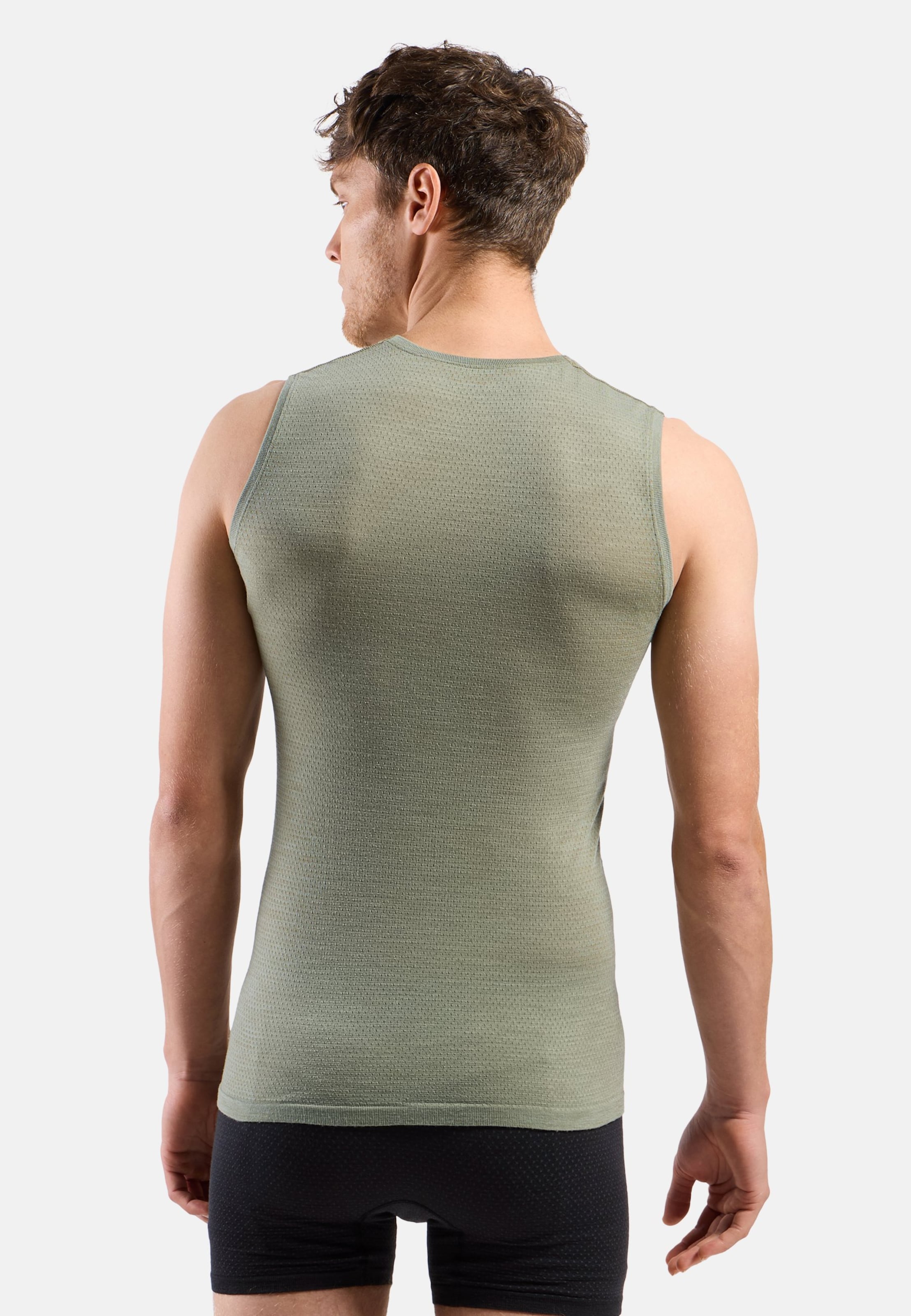 Performance Wool 140 Base Layer Singlet in vetiver