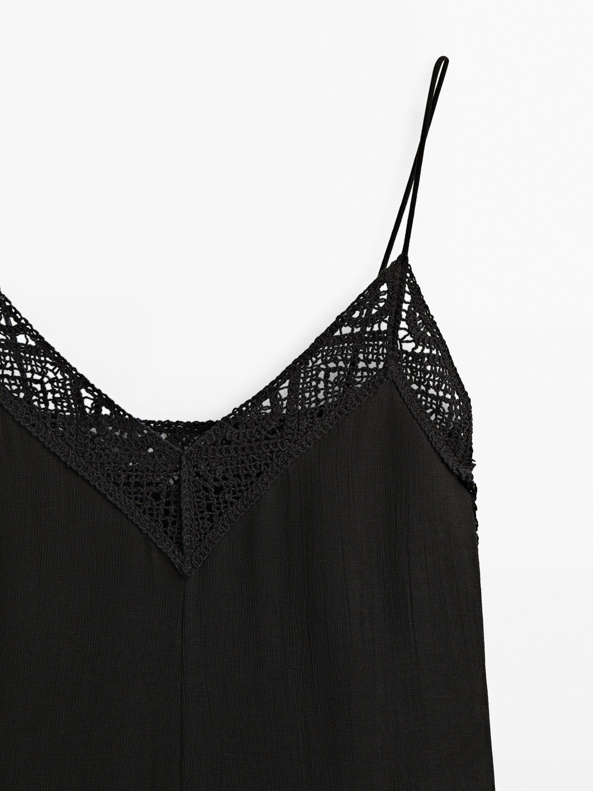 Vestido lencero com detalhe de crochê - NEGRO