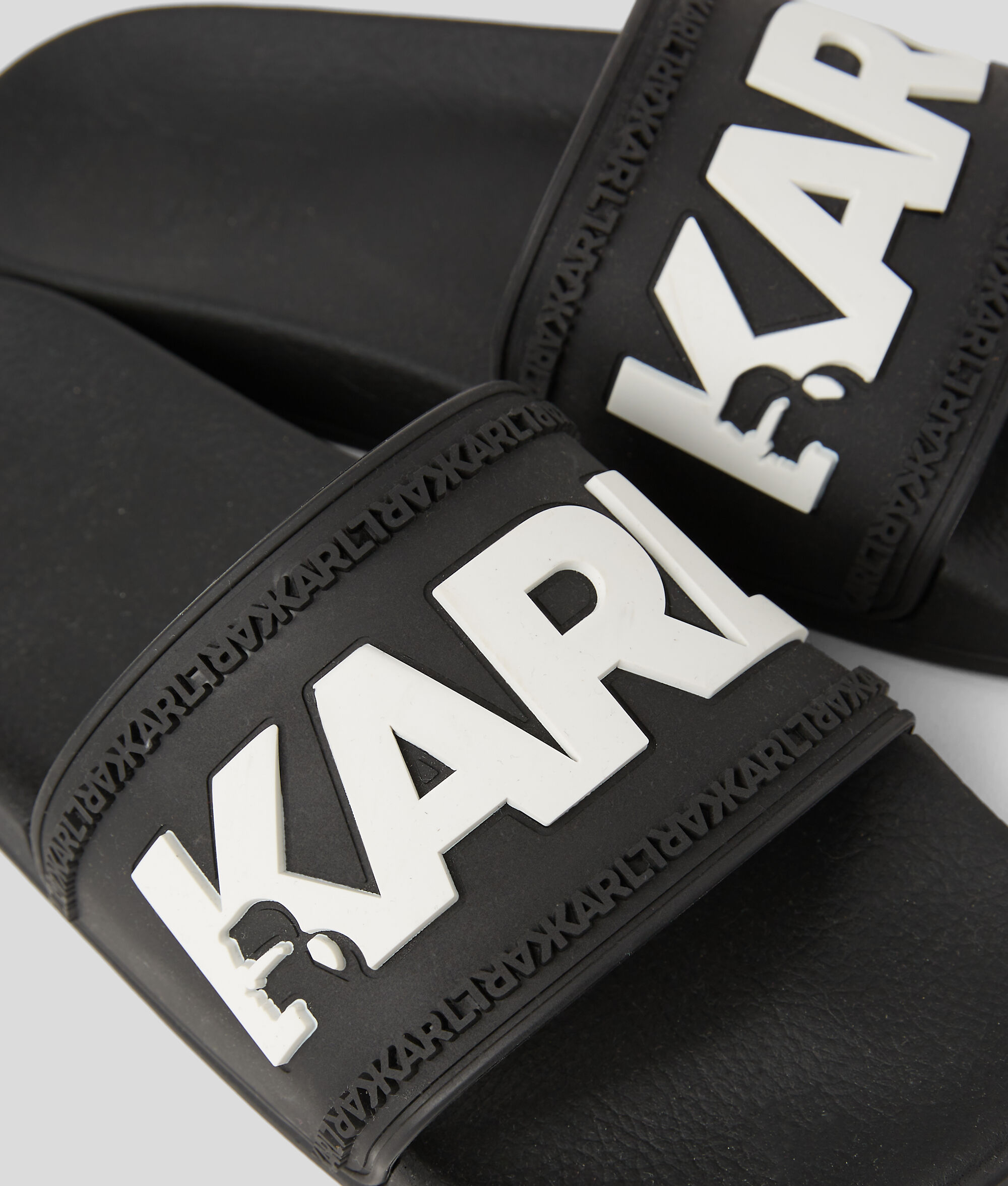 Mules à logo Kondo Karl