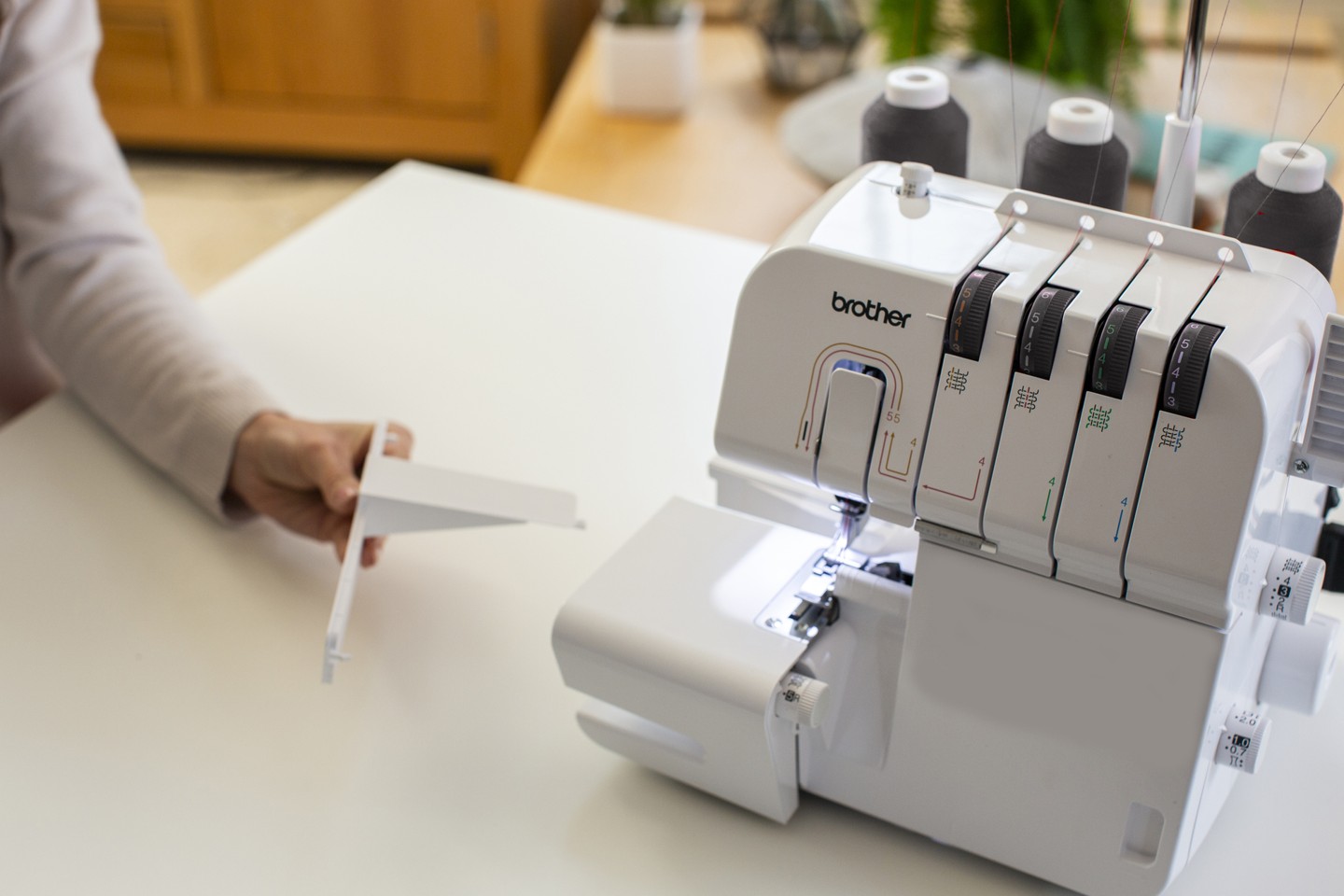 Brother - M343DST Overlock Symaskine