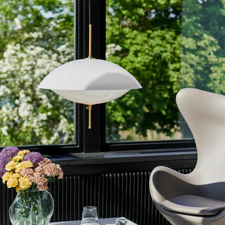 Fritz Hansen - Clam Pendelleuchte Ø 44 cm, weiss
