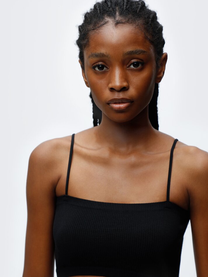 Top cropped sem costura - Preto