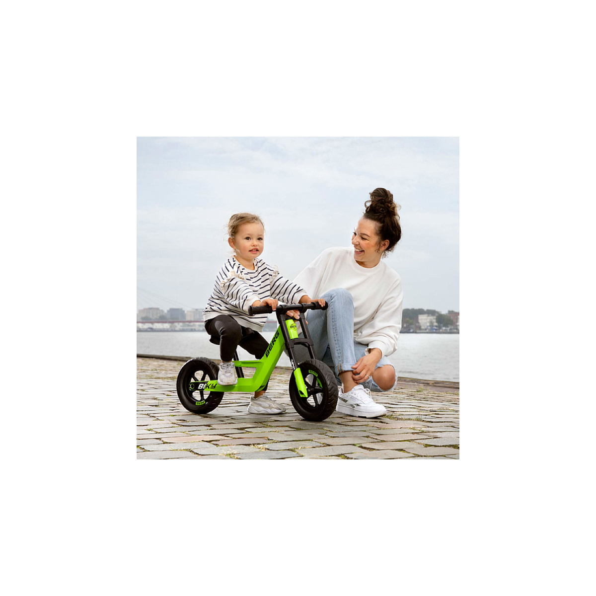 Vélo déquilibre biky mini vert