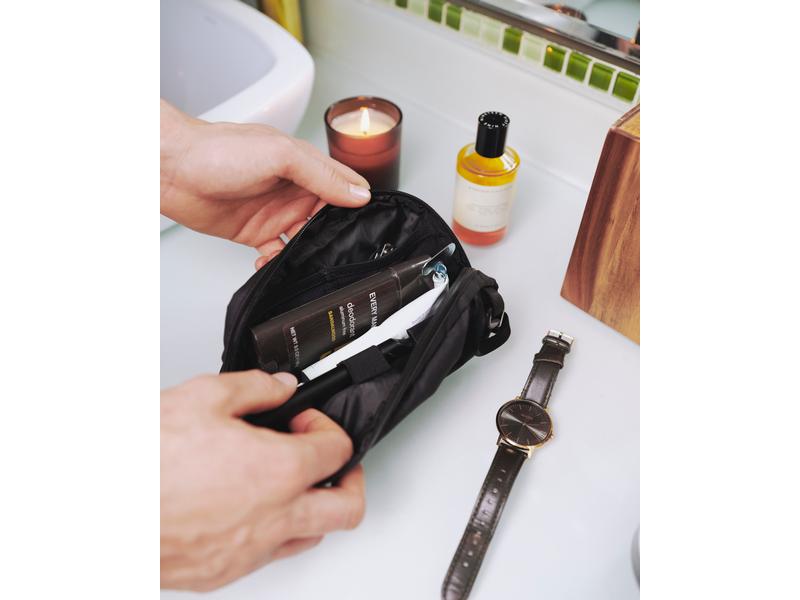 Wandrd Necessaire Bag Medium Für Reisen und den täglichen Gebrauch von Toilettenartikeln