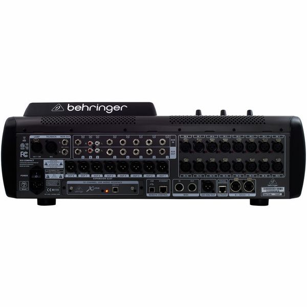 Behringer X32 Compact Flyht Case Bundle