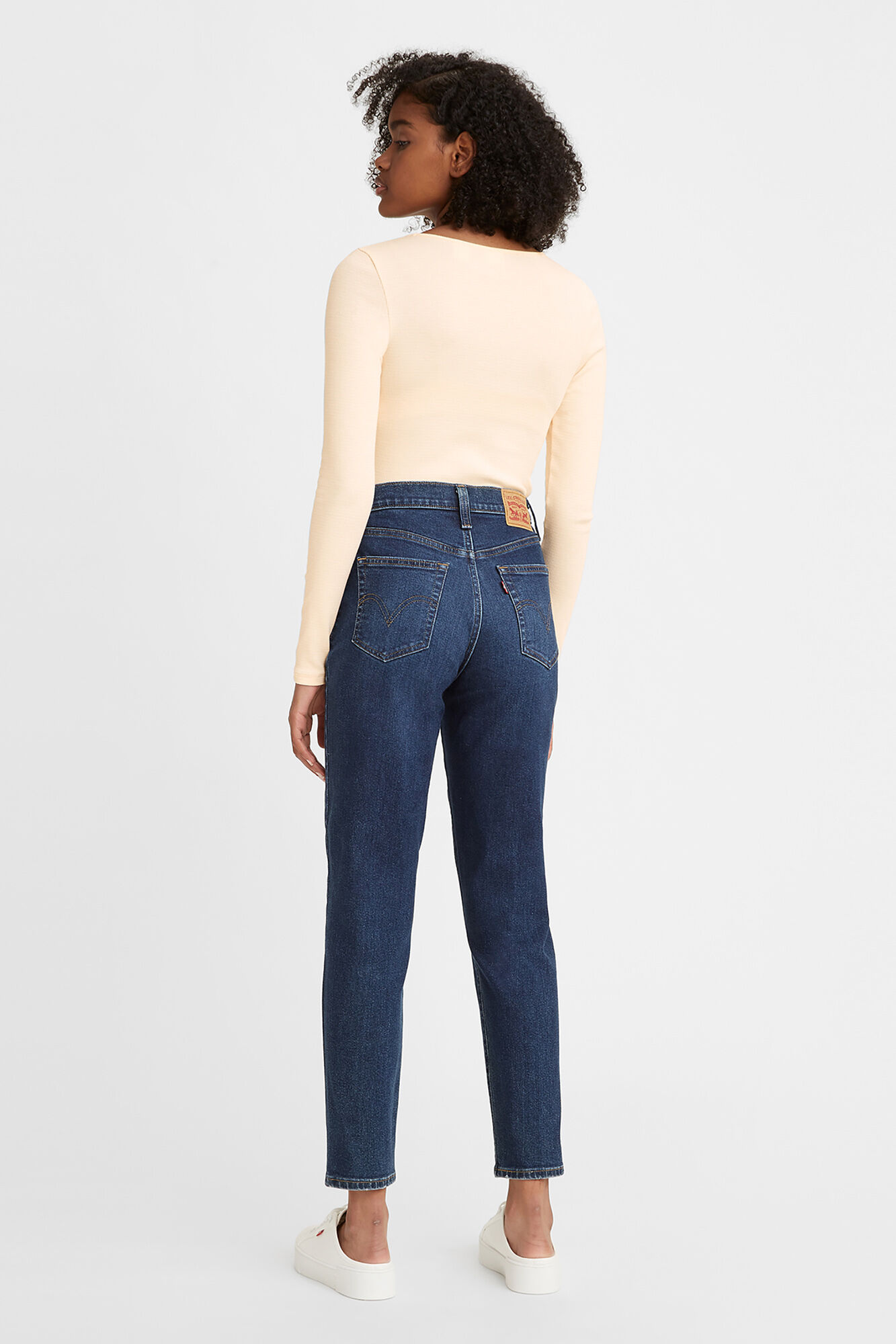 Calça jeans Mom de cintura alta - azul marinho