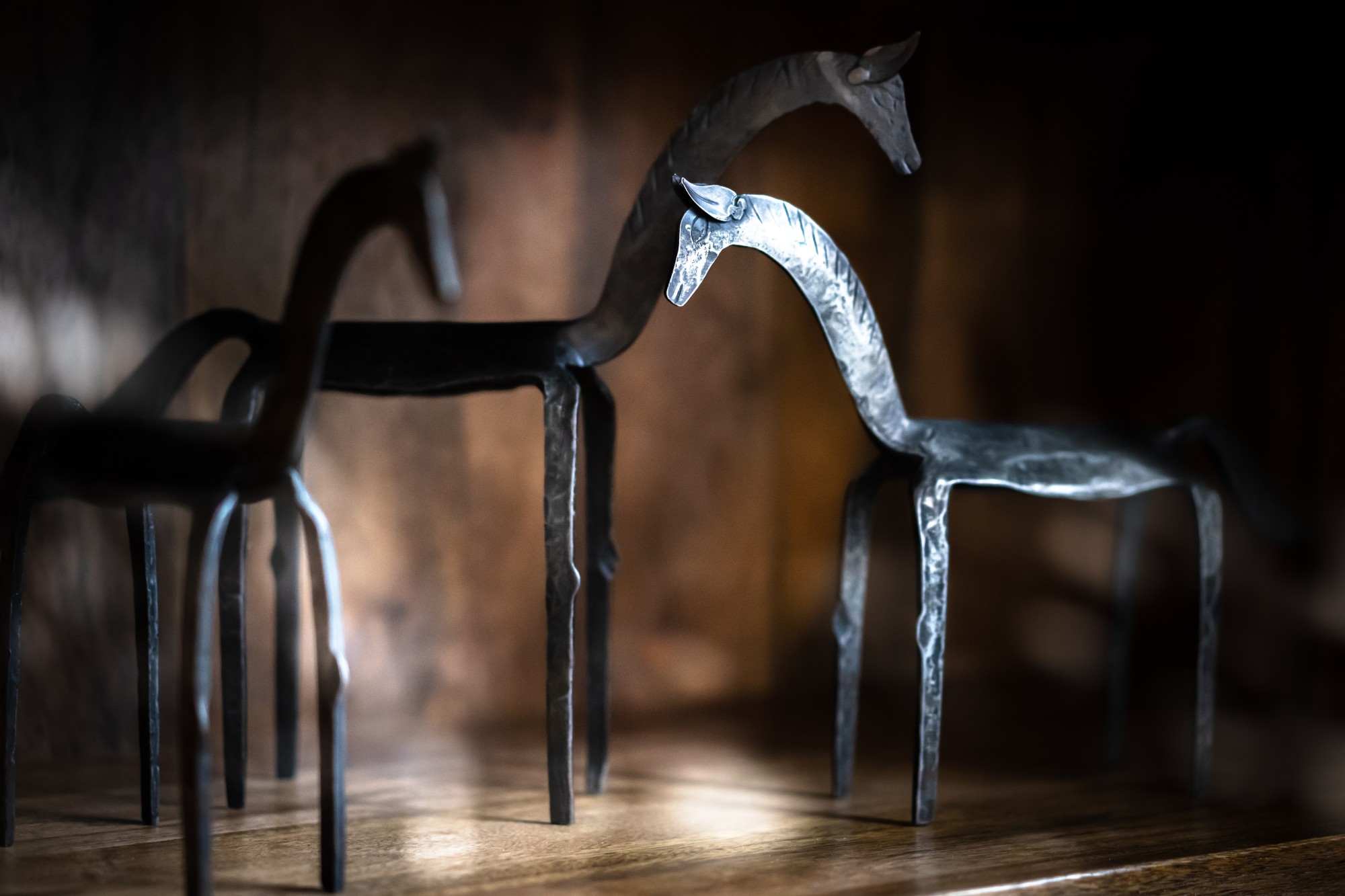 Pferdeskulptur aus Eisen L, B 29 cm, H 24 cm, T 6,5 cm von fischer's lagerhaus