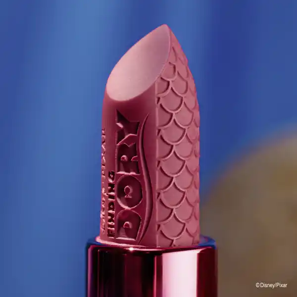 Disney Pixar Finding Dory Balmy Lipstick 010 Turtle Tales