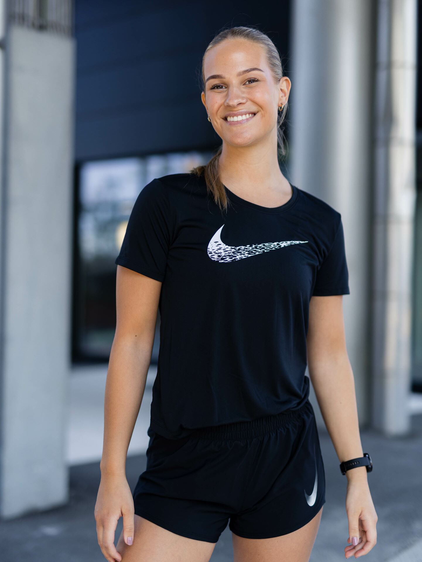 Swoosh Run Top