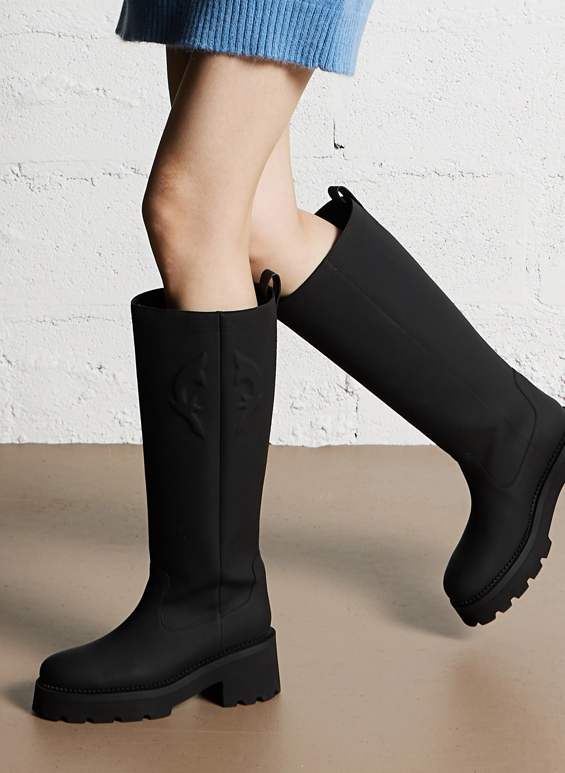 CLAINE - Bottines crantées en cuir| Noir