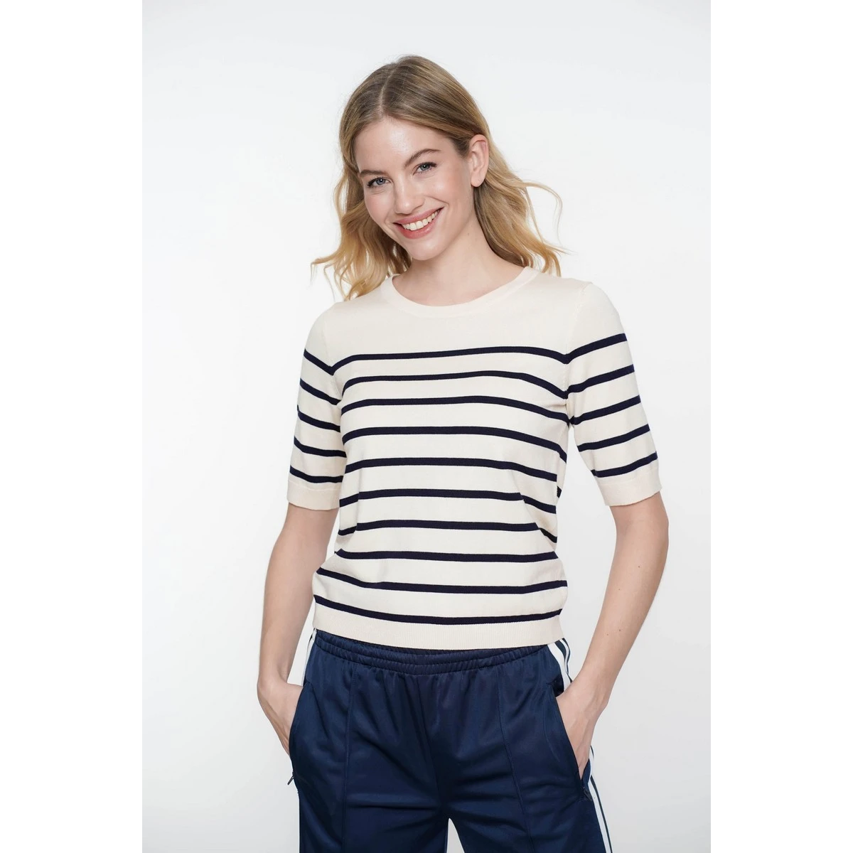 Dames Trui D50040
