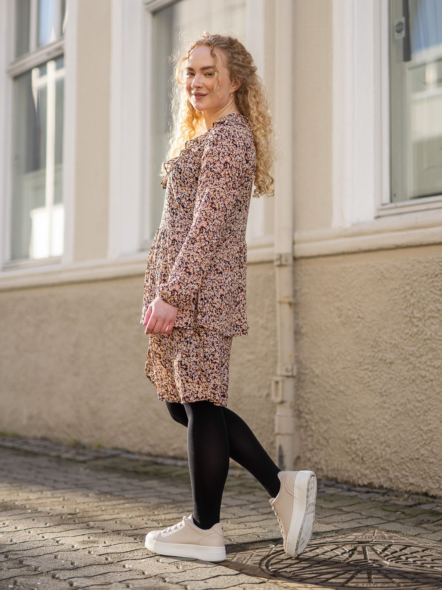 Merila Rikkelie Long Sleeve Dress