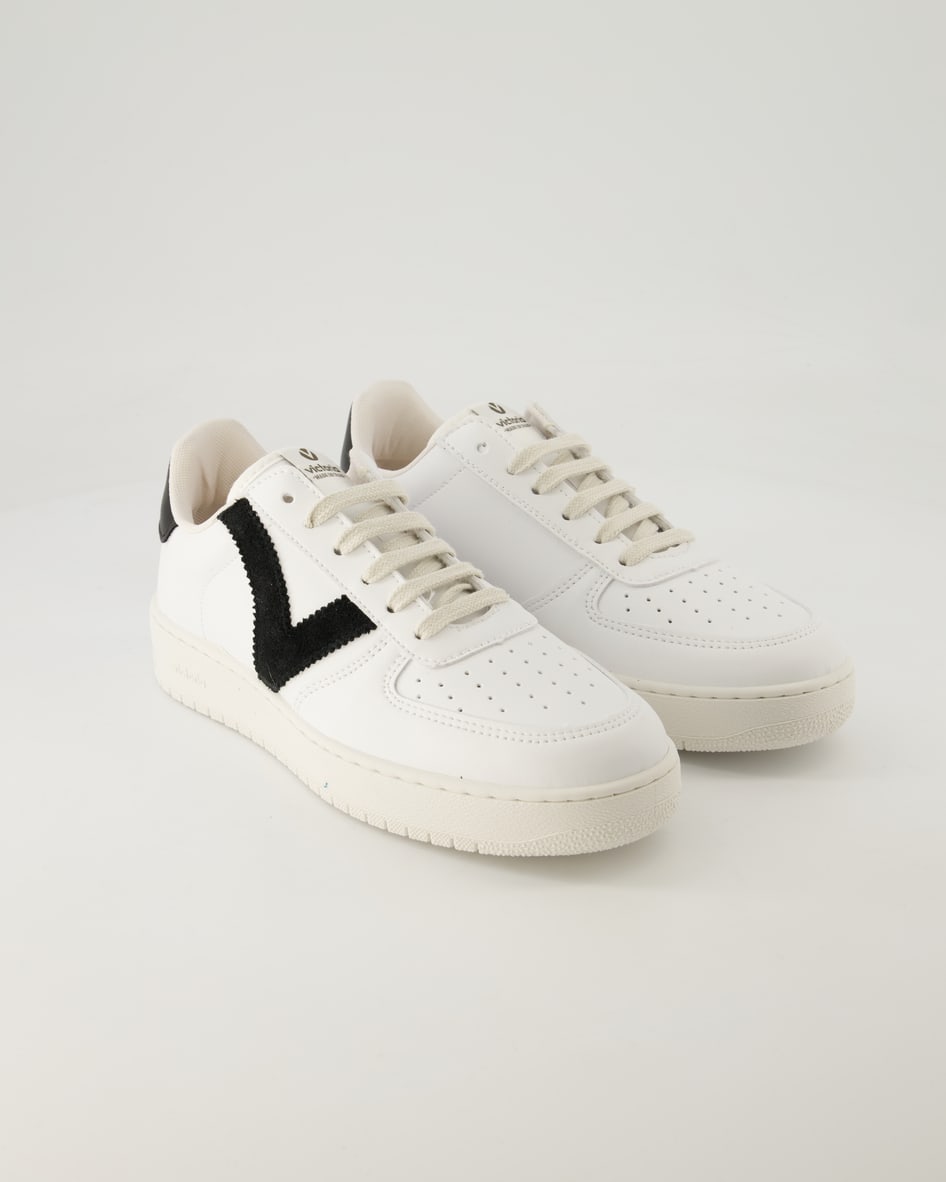 Victoria Madrid Sneaker in Weiß