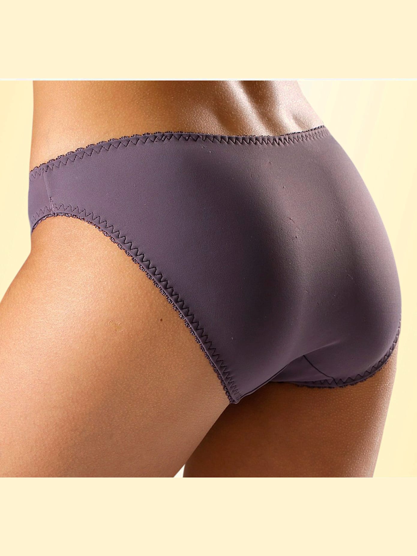 Slip confortable, petit empiècement en dentelle à la ceinture