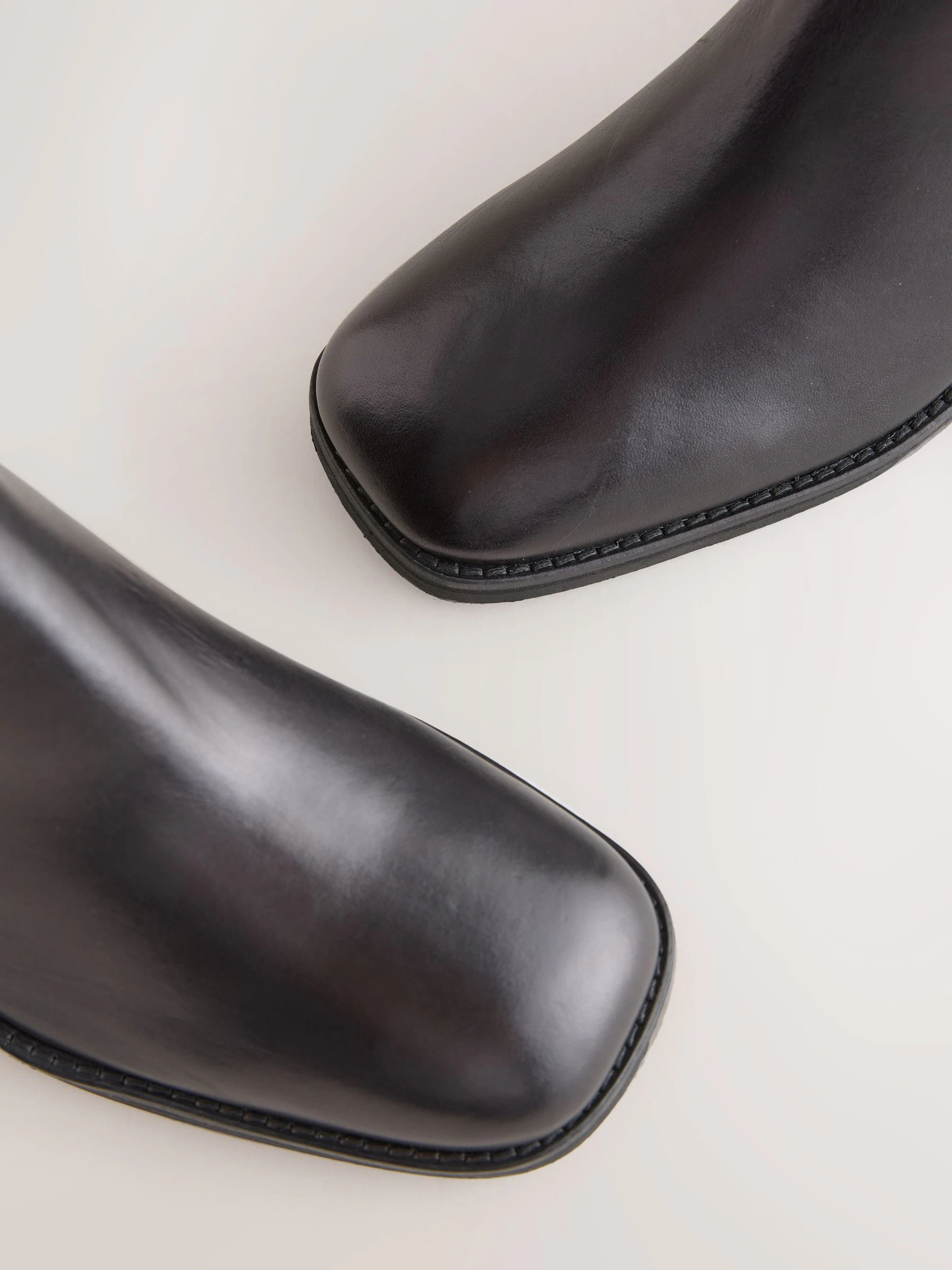 Zwart - Forever Comfort® leren Chelsea-laarzen met vierkante neus en blokhak