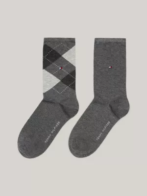 Pacote com 2 pares de meias femininas com estampa xadrez em losangos.