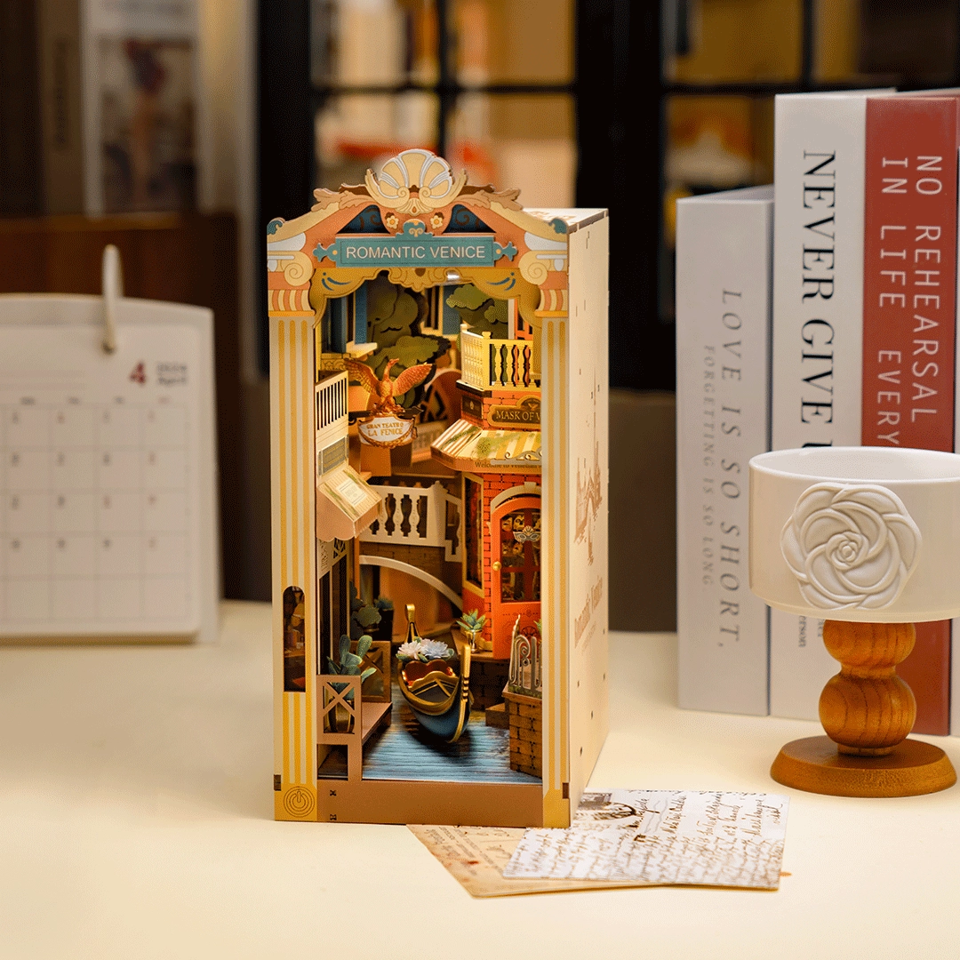 (110-tlg. Set) Rolife Book Nook Modell Bausatz DIY Miniatur Haus mit Licht Home Deko Buchstütze für Erwachsene (TGB08) - Romantic Venice