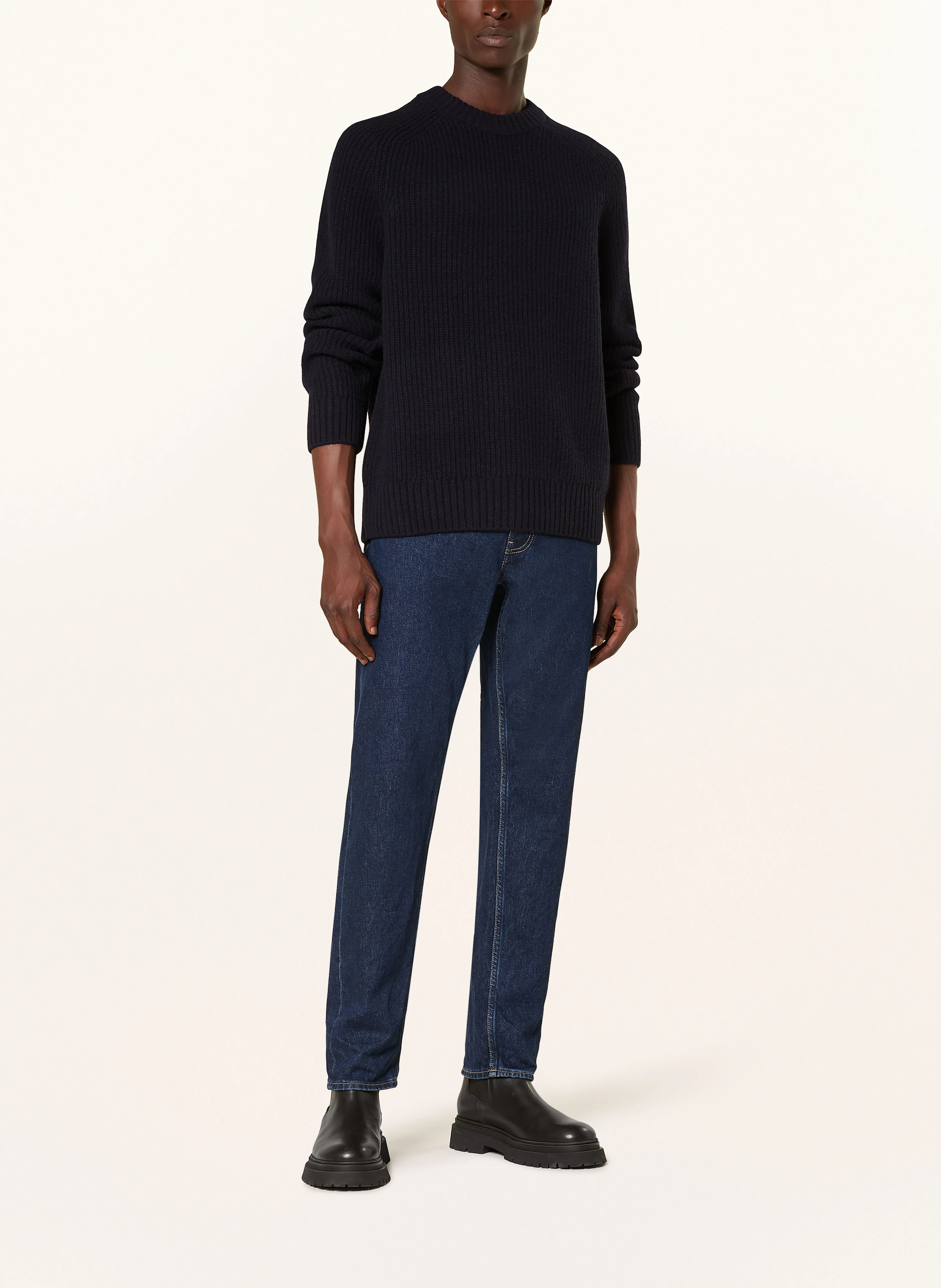 CLOSED Pullover