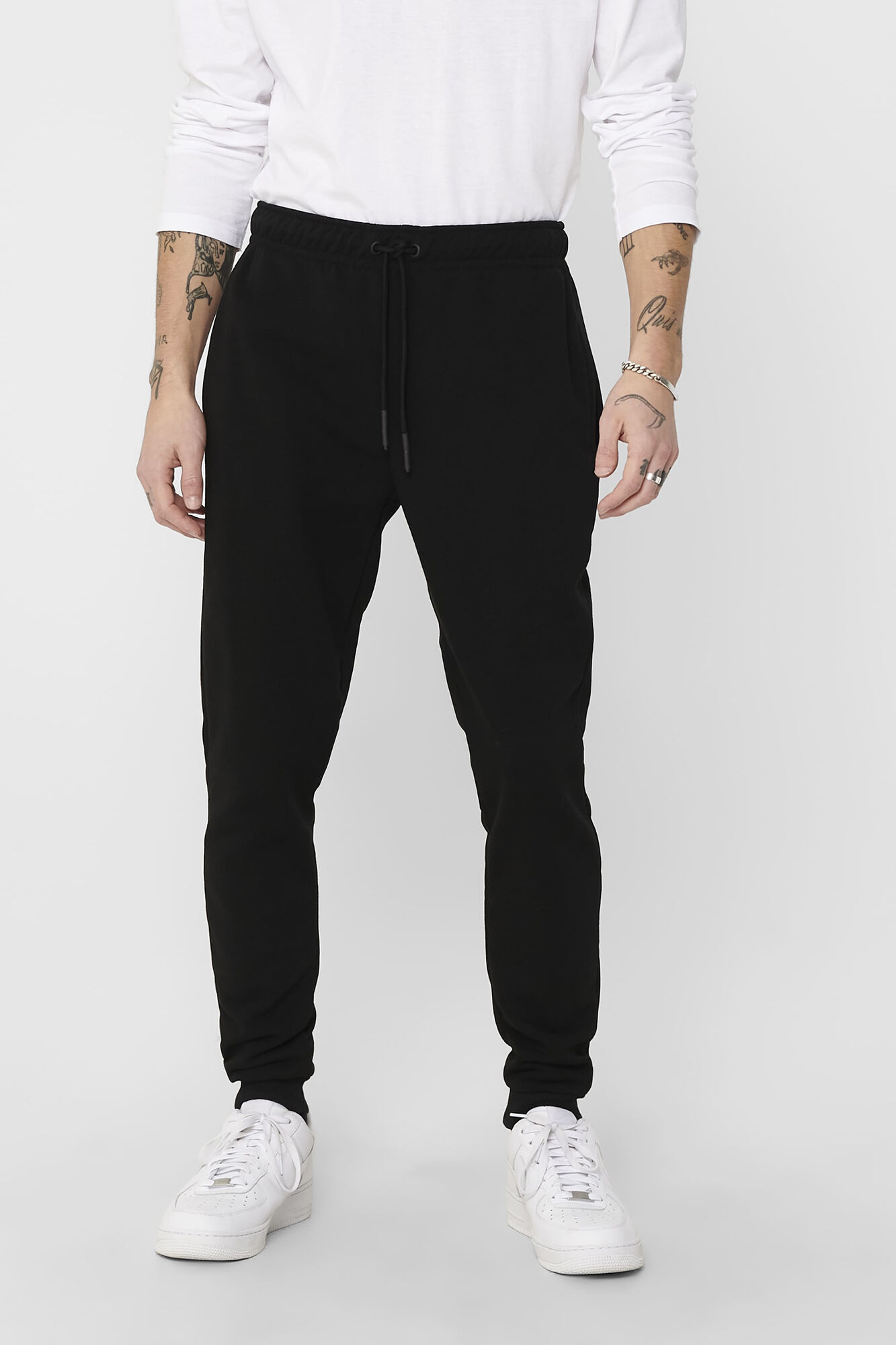 calças esportivas estilo jogger