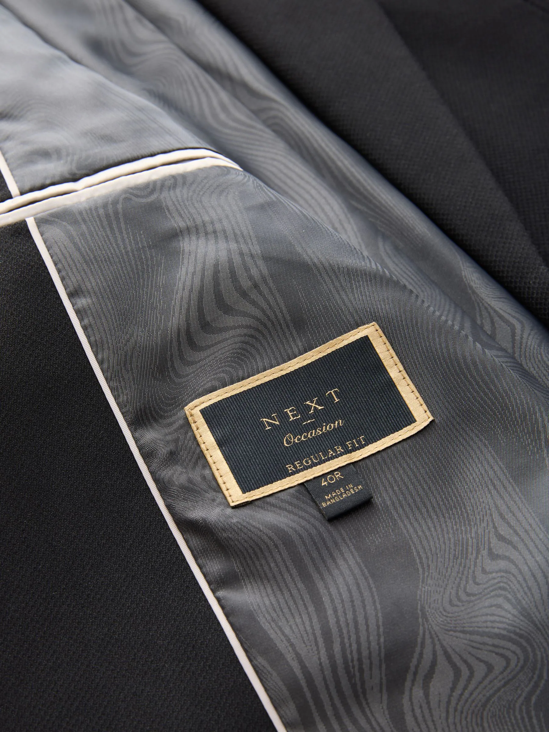 Zwart - Trimmed Textured Self Lapel Tuxedo Suit Jacket