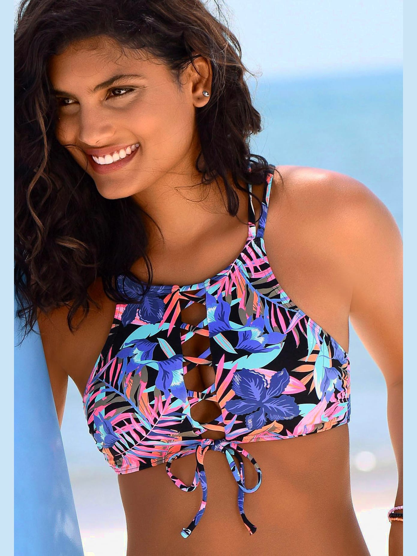Haut de bikini bustier bretelles doubles croisées au dos