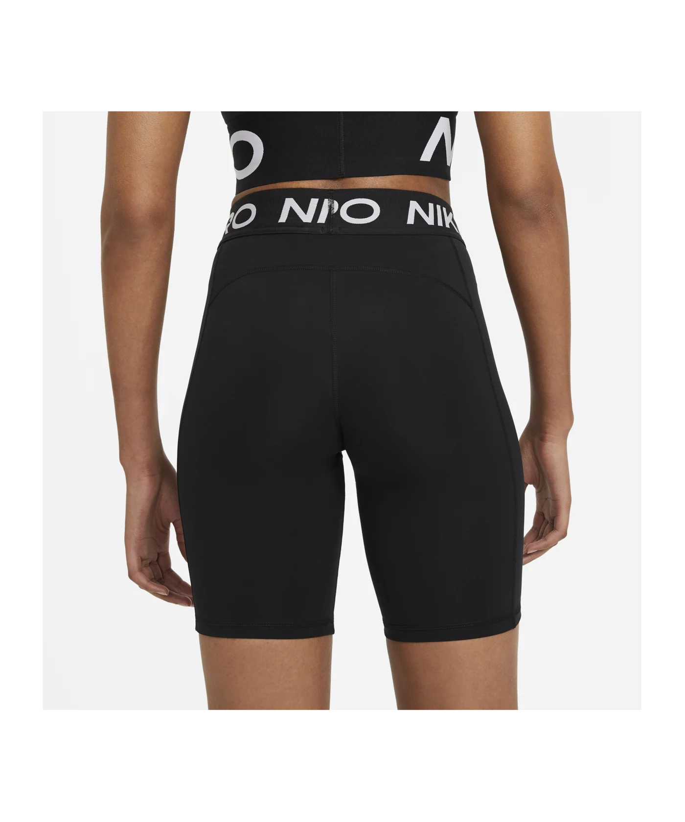 Nike 365 8IN Hi Rise Short Training Damen F010