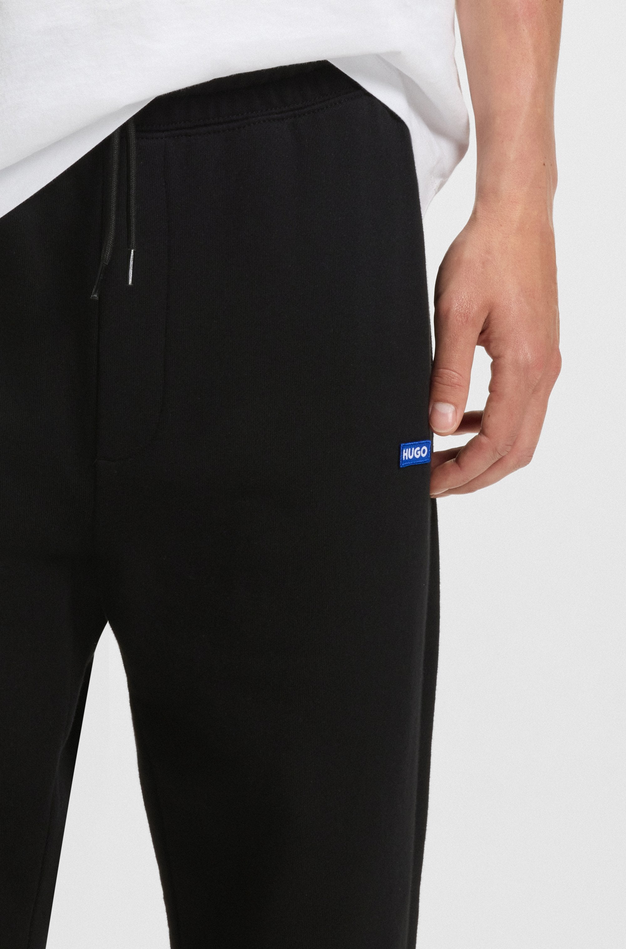 HUGO Blue Jogginghose »Napin«  mit kleinem Logo-Patch
