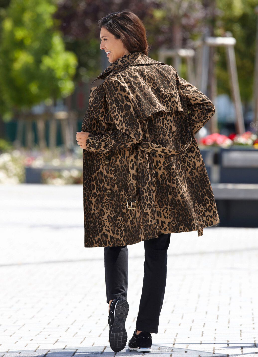 Trenchcoat mit Gürtel