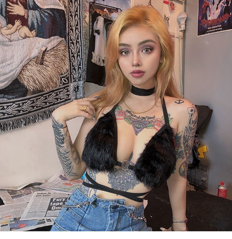 Bababy - Fluffy Bralette met gekruiste bandjes